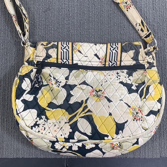 Vera Bradley Crossbody Bag Womens Medium Retired Dogwood Print Quilted Saddle up - Picture 10 of 17